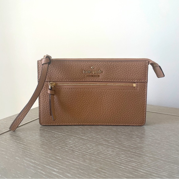 Kate Spade Wristlet - Picture 1 of 7